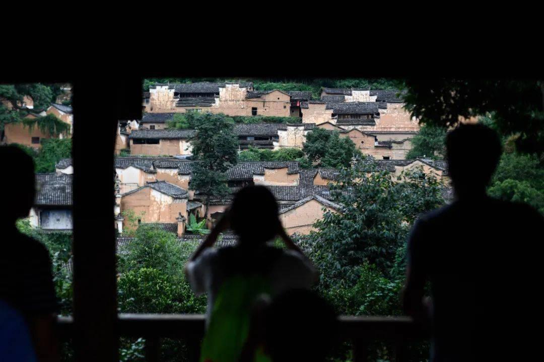 手机显示没有SIM卡，但能接打电话游戏画面