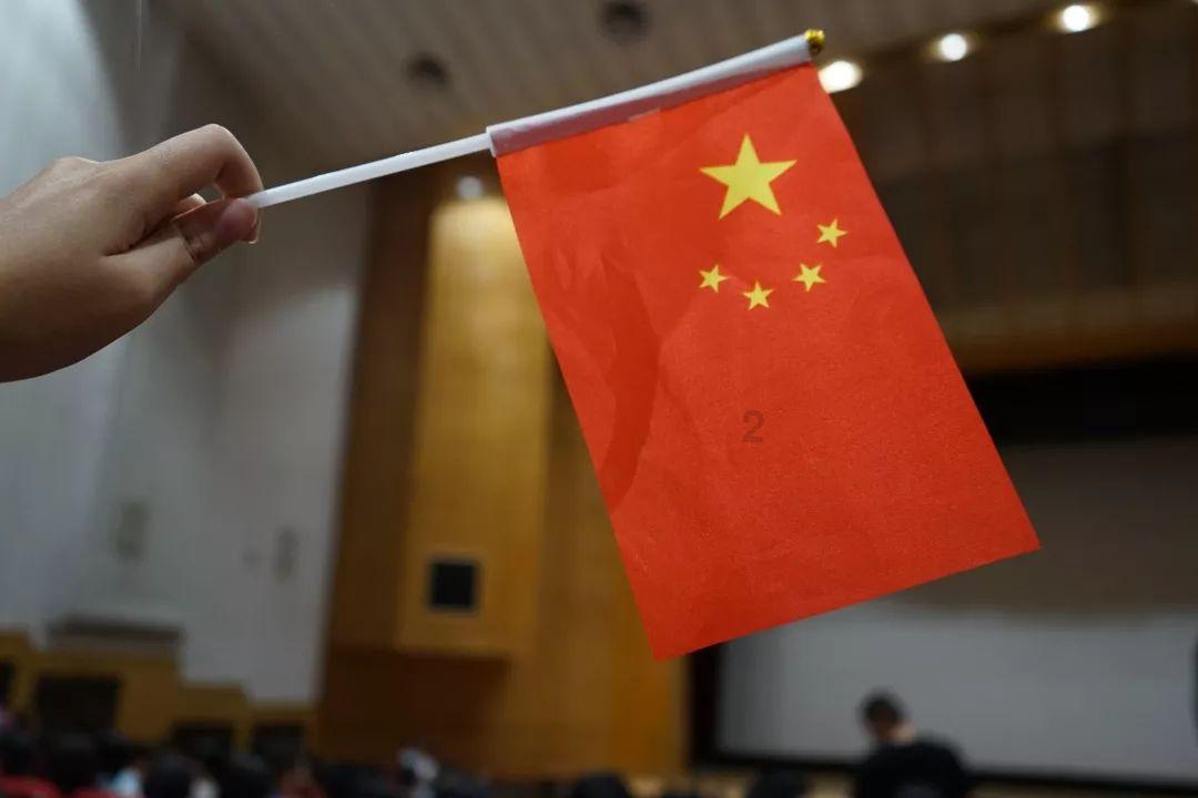 精心“梳妆” 西安浐灞国际港提前进入“春节模式”